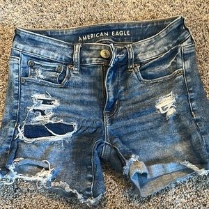 American Eagle denim jean shorts distressed size 2